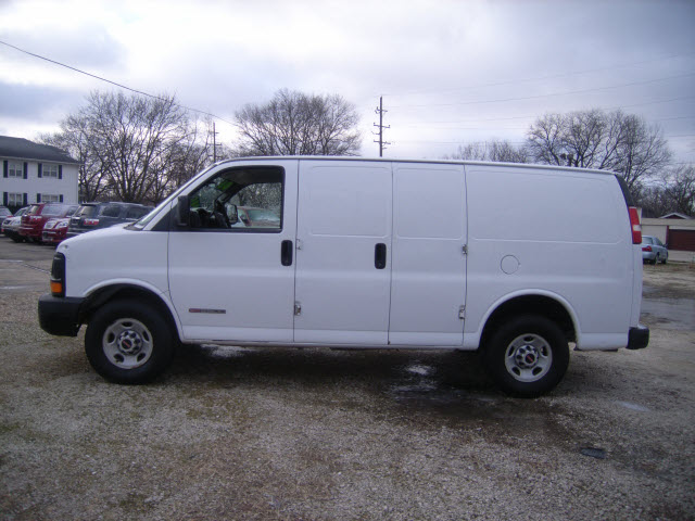 GMC Savana 2006 photo 1