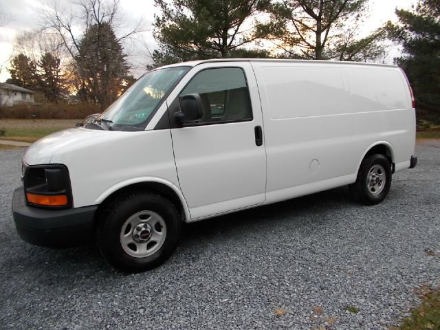 GMC Savana 2006 photo 1