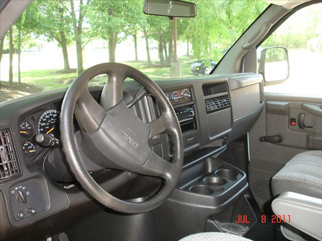 GMC Savana 2007 photo 3