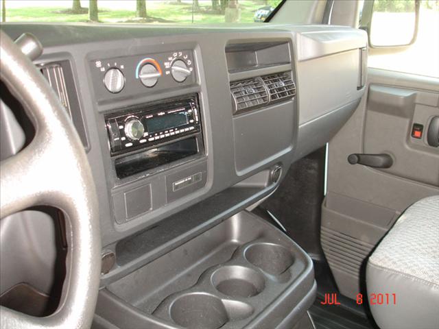 GMC Savana 2007 photo 4