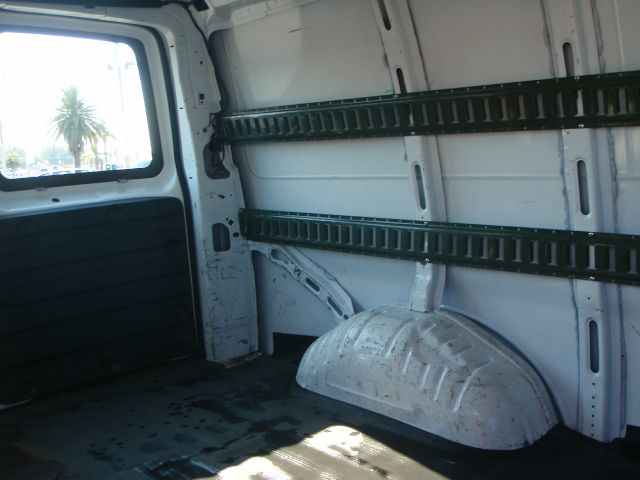 GMC Savana 2007 photo 11