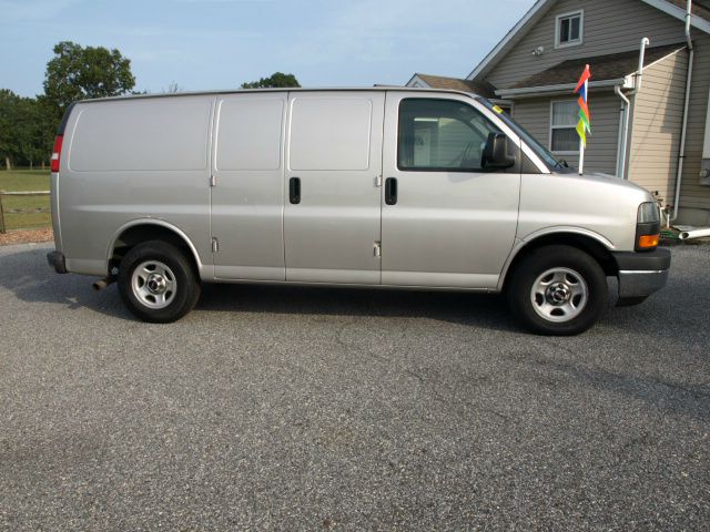 GMC Savana 2007 photo 2