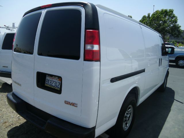 GMC Savana 2007 photo 1