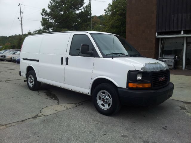 GMC Savana 2007 photo 2