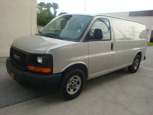 GMC Savana 2007 photo 4