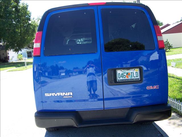 GMC Savana 2008 photo 1