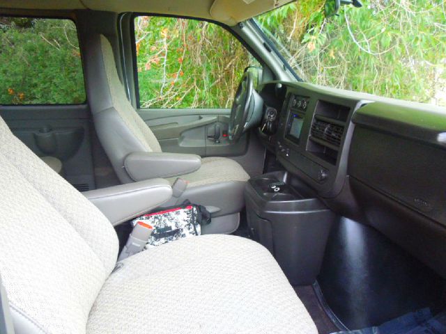 GMC Savana 2008 photo 4