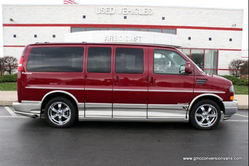 GMC Savana 2008 photo 2