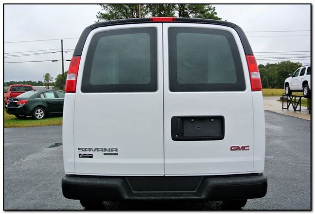 GMC Savana 2014 photo 3