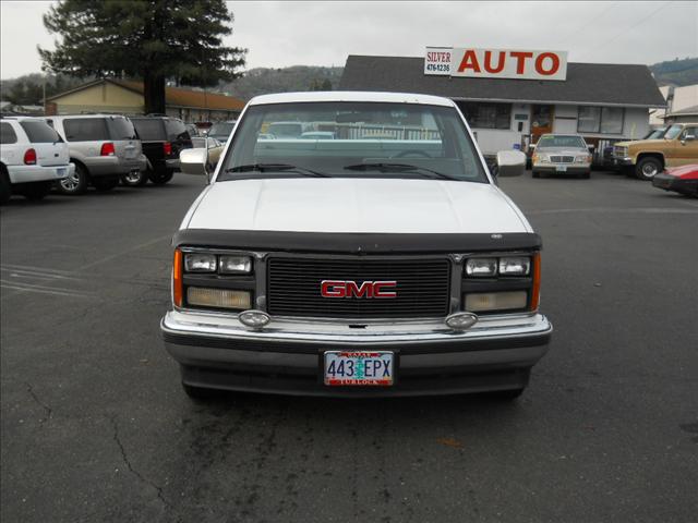 GMC Sierra 1989 photo 2