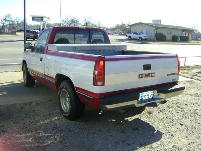 GMC Sierra 1989 photo 2