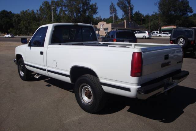 GMC Sierra 1989 photo 3