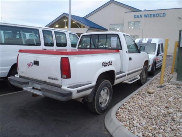 GMC Sierra Ram 3500 Diesel 2-WD Pickup