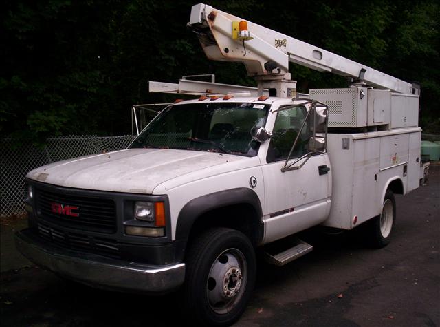 GMC Sierra Base Pickup