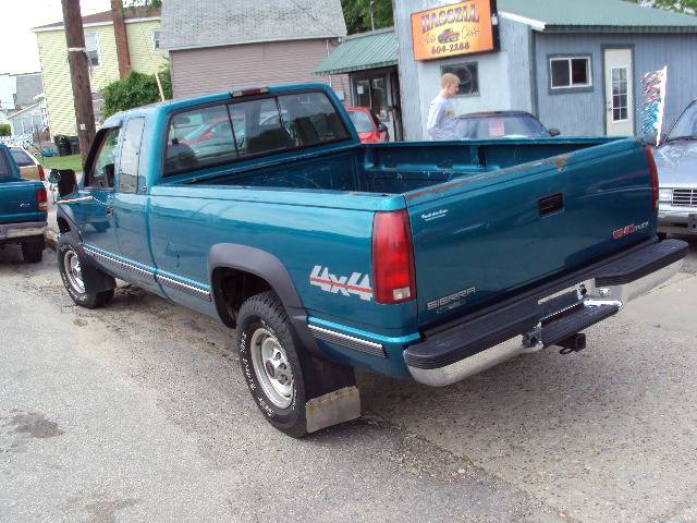 GMC Sierra XLT Sport 2WD Pickup