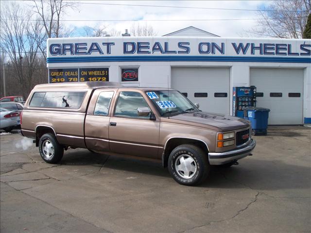 GMC Sierra 45 Pickup