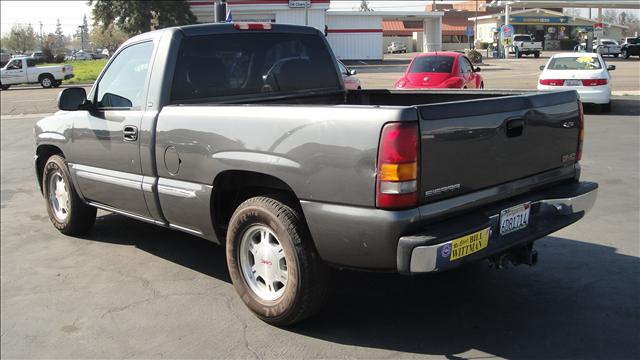 GMC Sierra 2000 photo 1