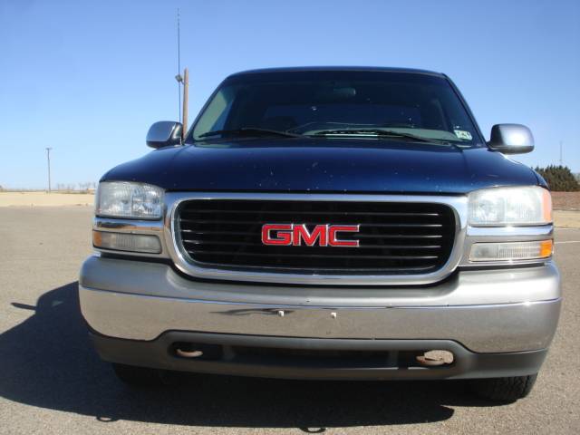 GMC Sierra 2000 photo 2