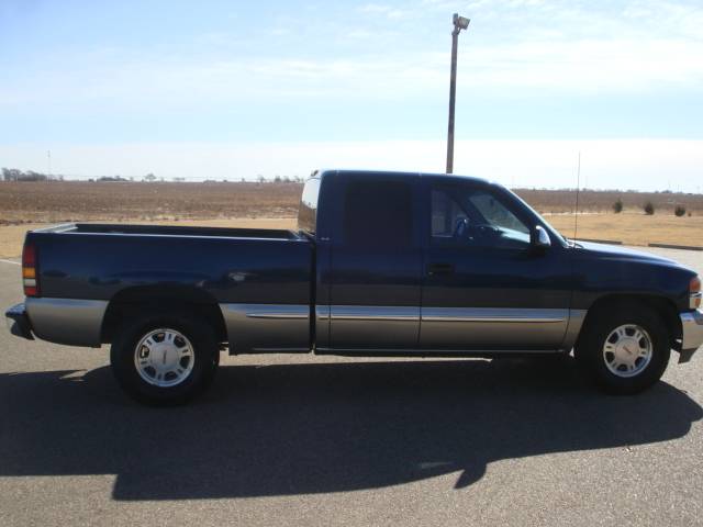 GMC Sierra 2000 photo 1