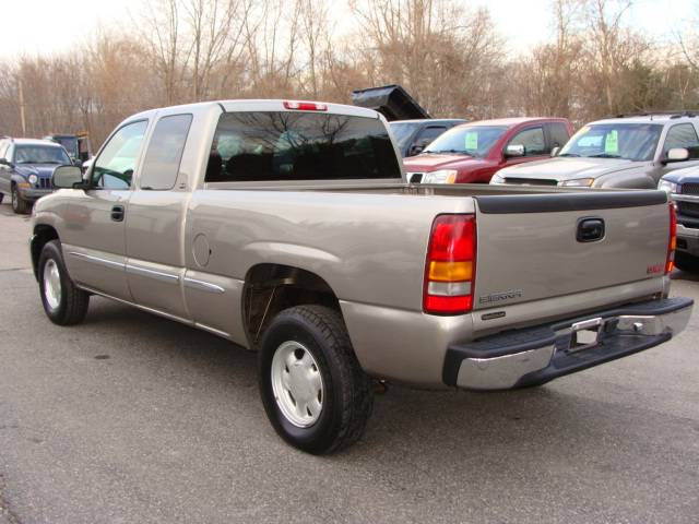 GMC Sierra 2000 photo 1