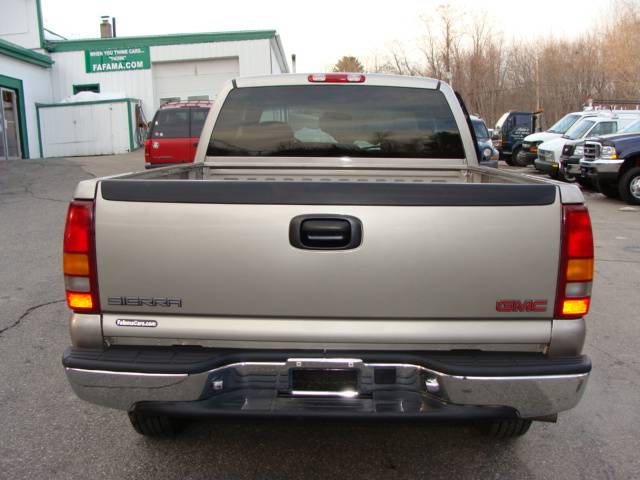 GMC Sierra 2000 photo 3