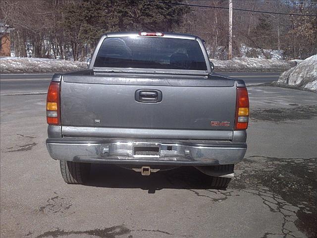 GMC Sierra 2000 photo 2