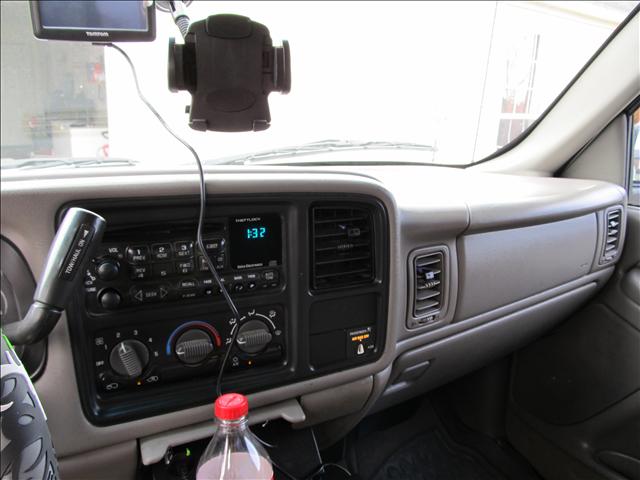 GMC Sierra 2000 photo 2