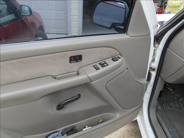 GMC Sierra 2000 photo 3