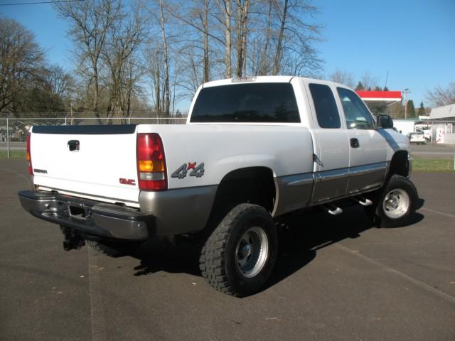 GMC Sierra 2000 photo 3