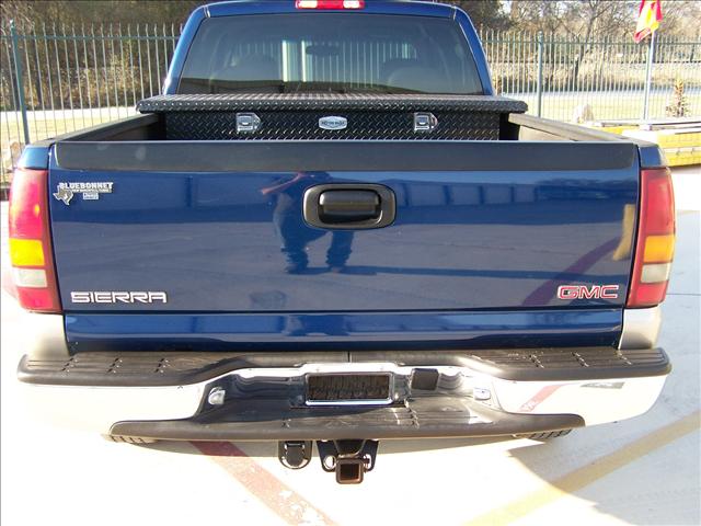 GMC Sierra 2000 photo 2