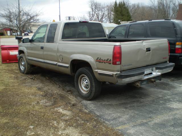 GMC Sierra 2000 photo 2