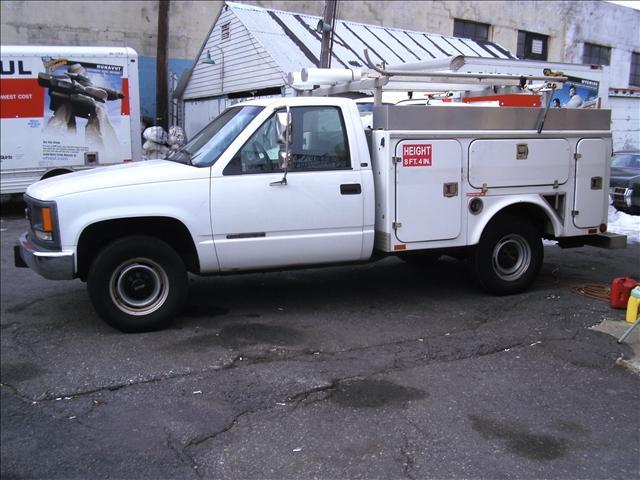 GMC Sierra 2000 photo 2