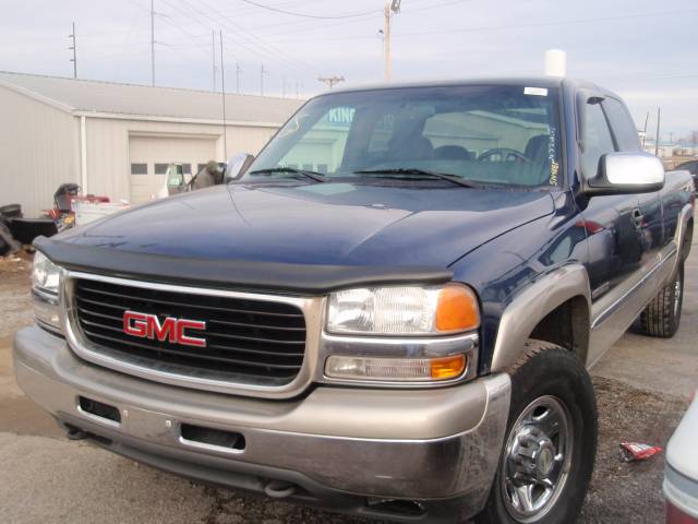 GMC Sierra 2000 photo 3