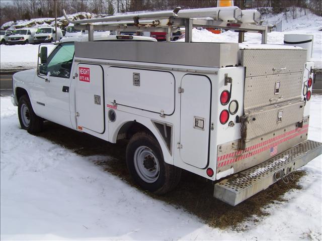 GMC Sierra LS S Pickup