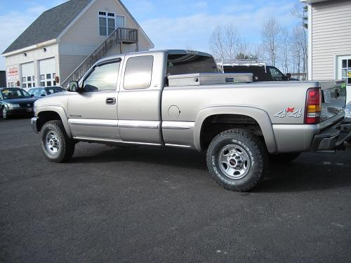 GMC Sierra 2000 photo 1