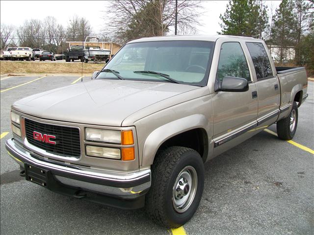 GMC Sierra 2000 photo 1