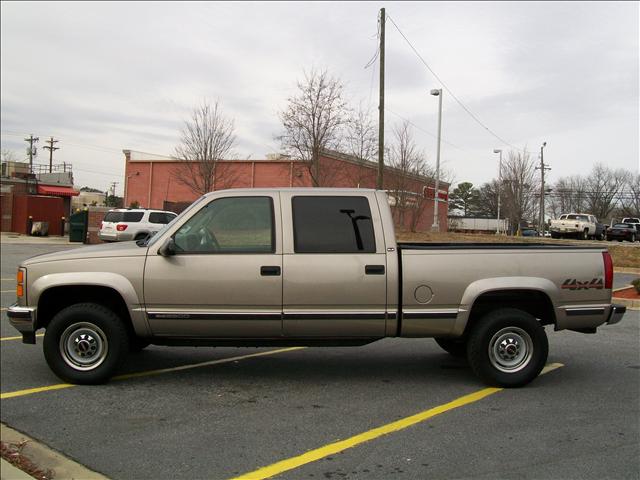 GMC Sierra 2000 photo 2