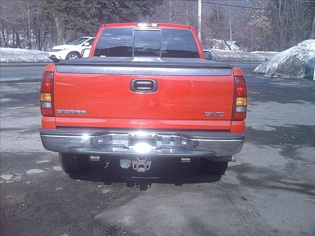 GMC Sierra 2000 photo 2