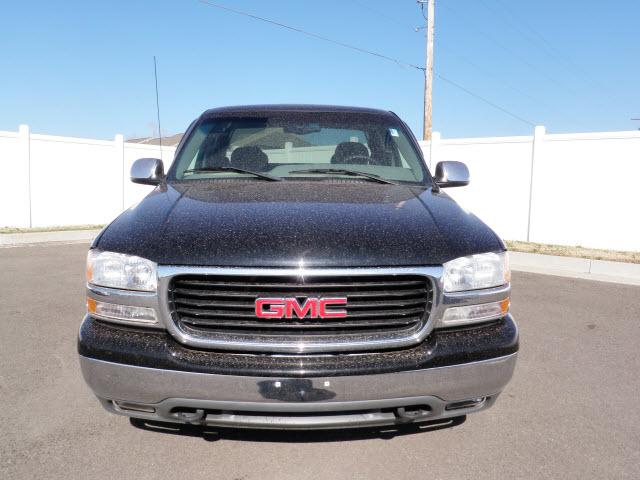 GMC Sierra 2000 photo 1