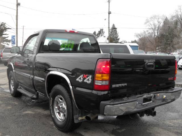 GMC Sierra 2000 photo 2