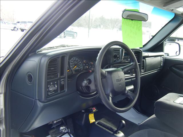 GMC Sierra 2000 photo 2