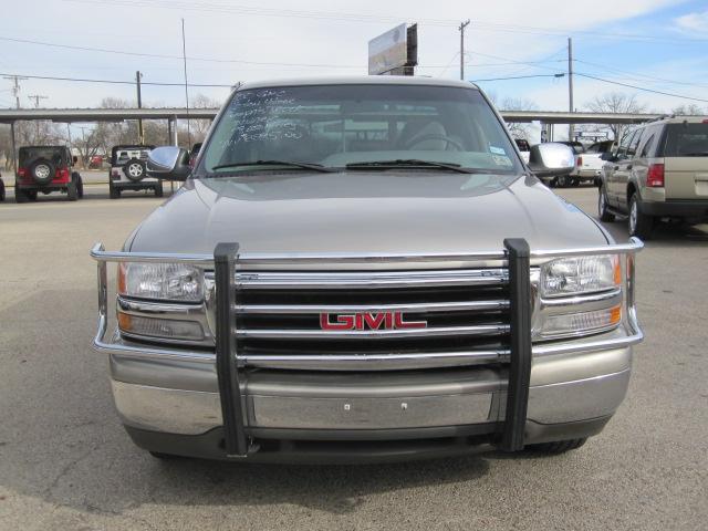 GMC Sierra 2000 photo 1