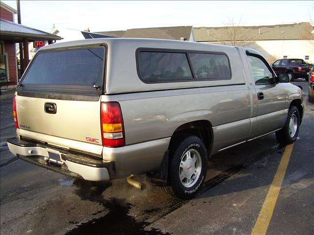 GMC Sierra 2000 photo 1