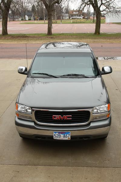 GMC Sierra 2000 photo 1