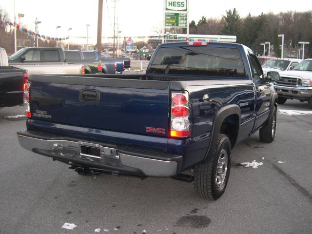 GMC Sierra 2001 photo 2