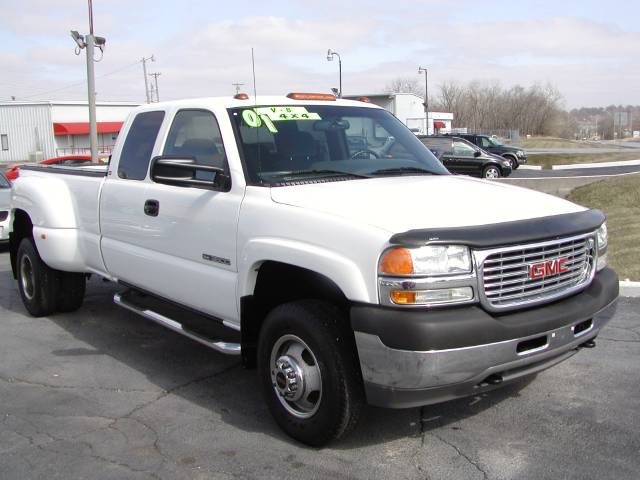 GMC Sierra 45 Pickup