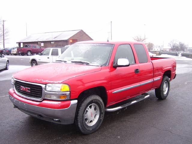 GMC Sierra SLT Pickup