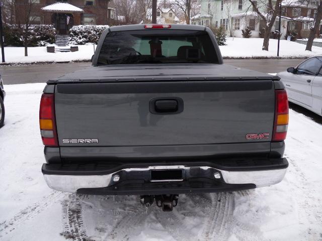 GMC Sierra 2001 photo 2