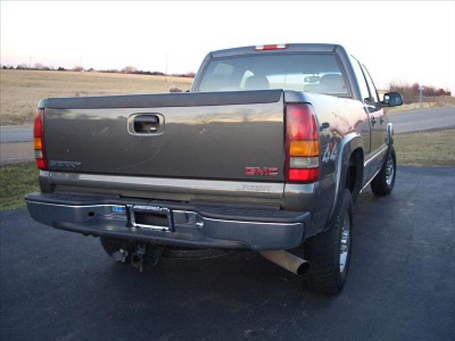 GMC Sierra 2001 photo 3