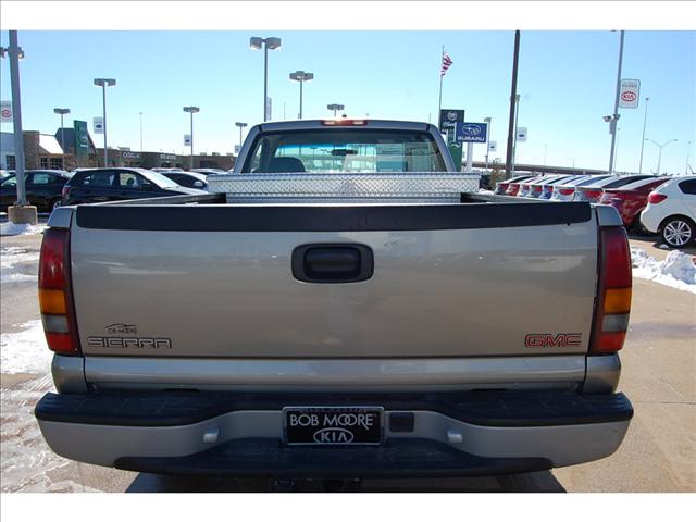 GMC Sierra 2001 photo 2